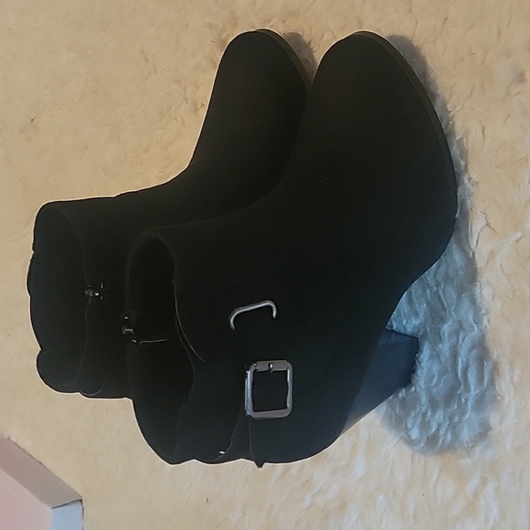 Blanck Boots - Picture 1 of 3